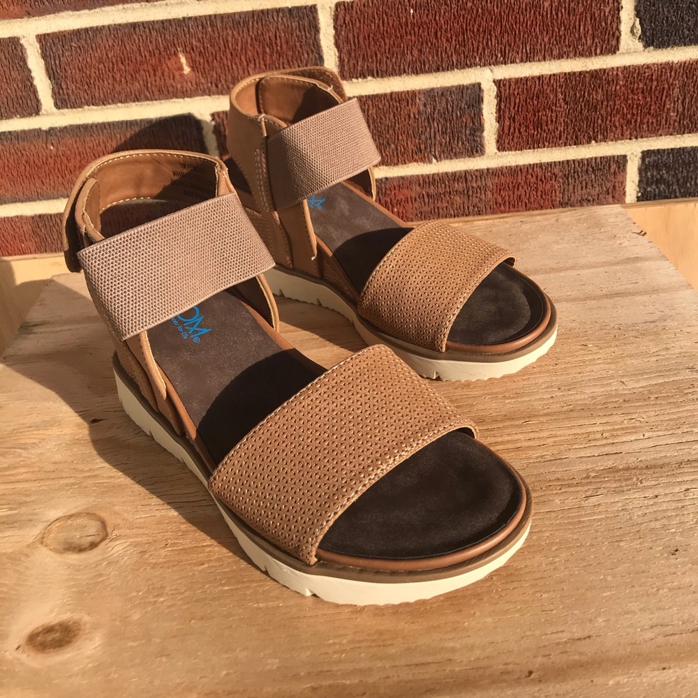 Brown & Nude Sandals